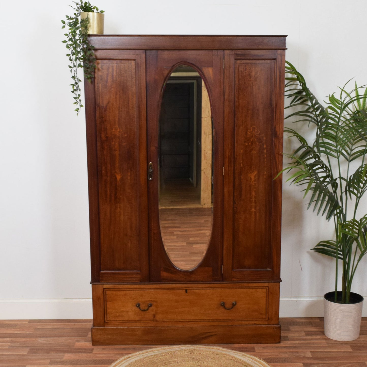 Mirrored Mahogany Hallrobe