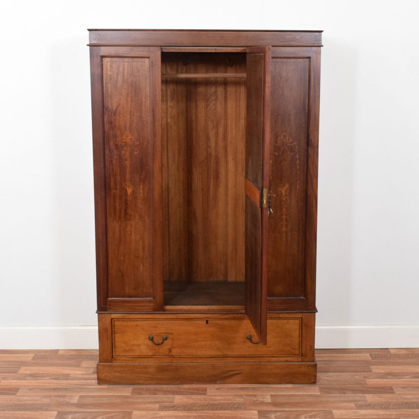 Mirrored Mahogany Hallrobe
