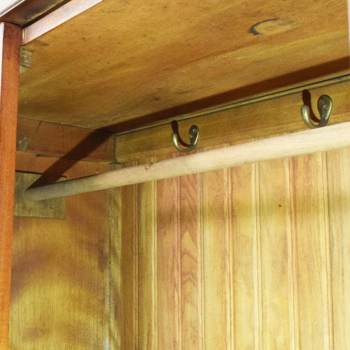 Mirrored Mahogany Hallrobe