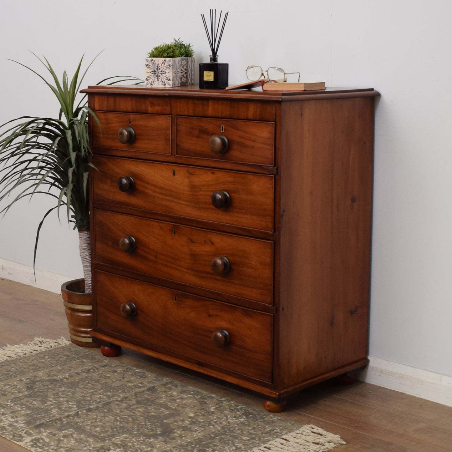 Victorian Chest of Drawers
