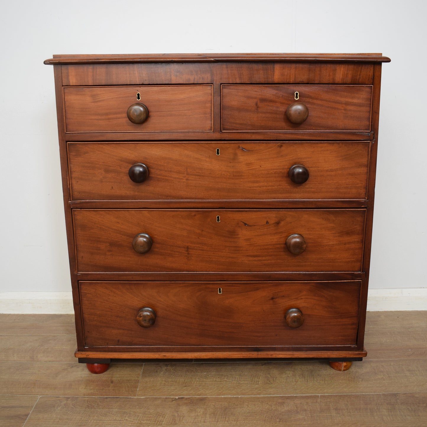 Victorian Chest of Drawers