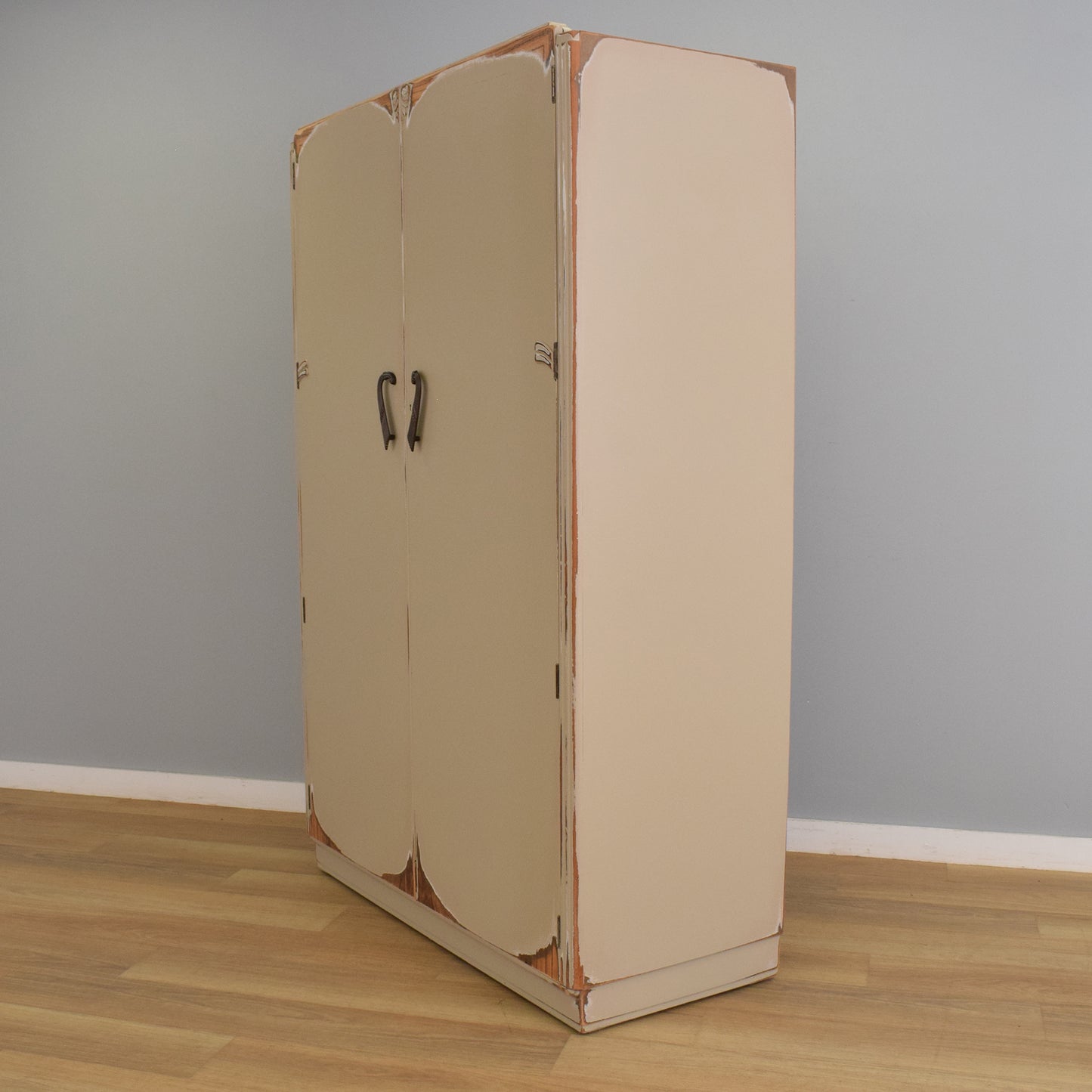 'Shabby' Double Wardrobe