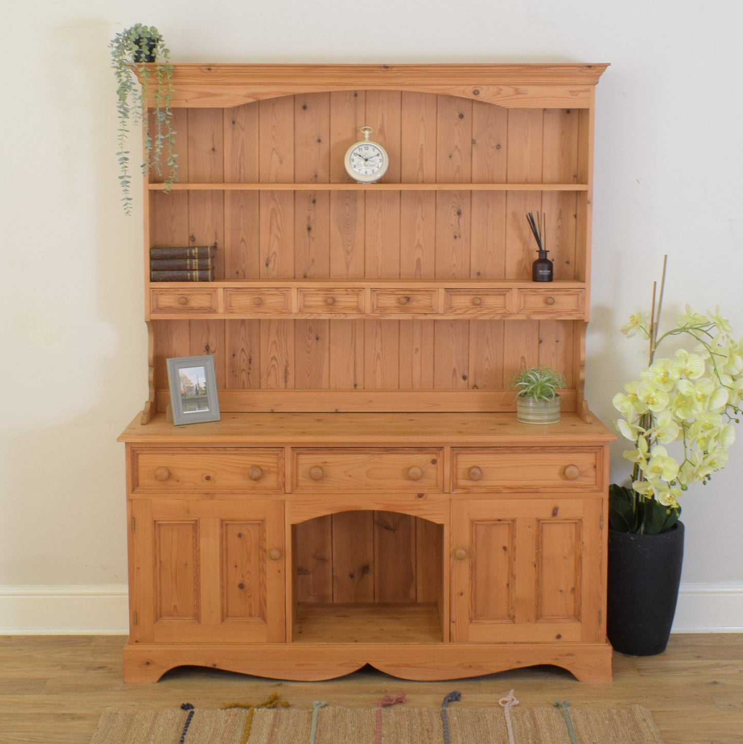 Pine Dresser