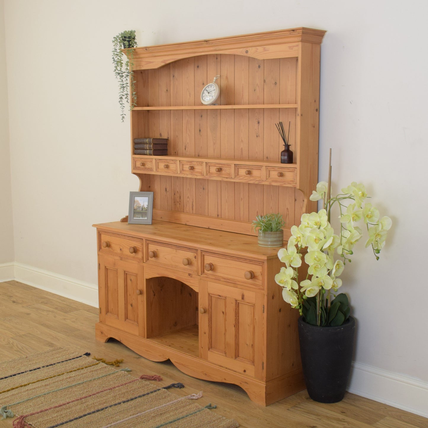 Pine Dresser