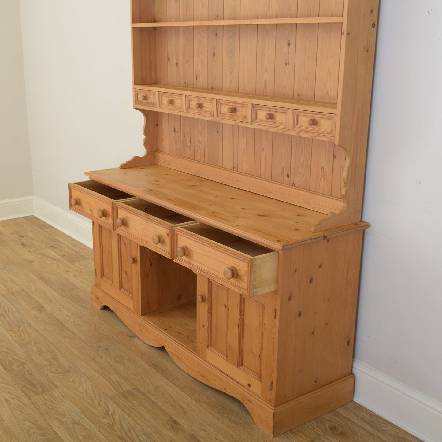 Pine Dresser