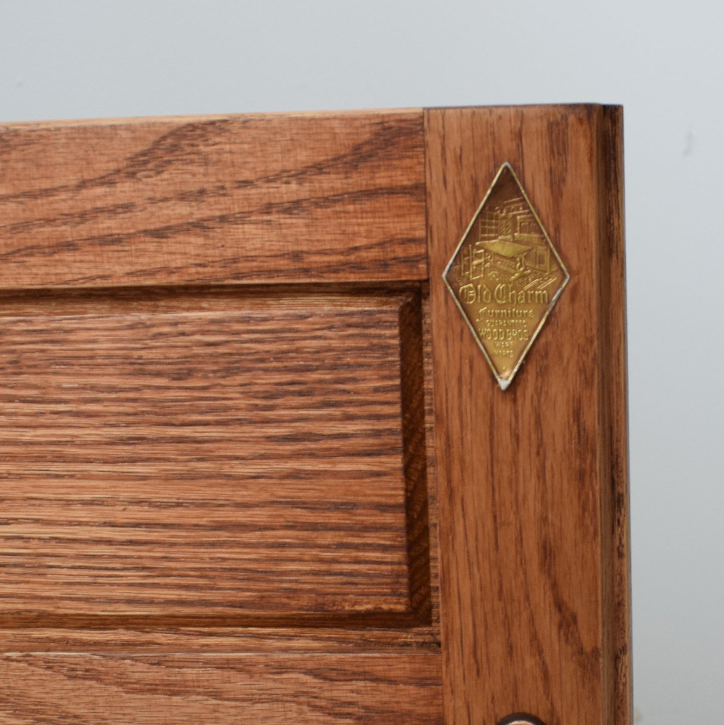 Old Charm Display Cabinet