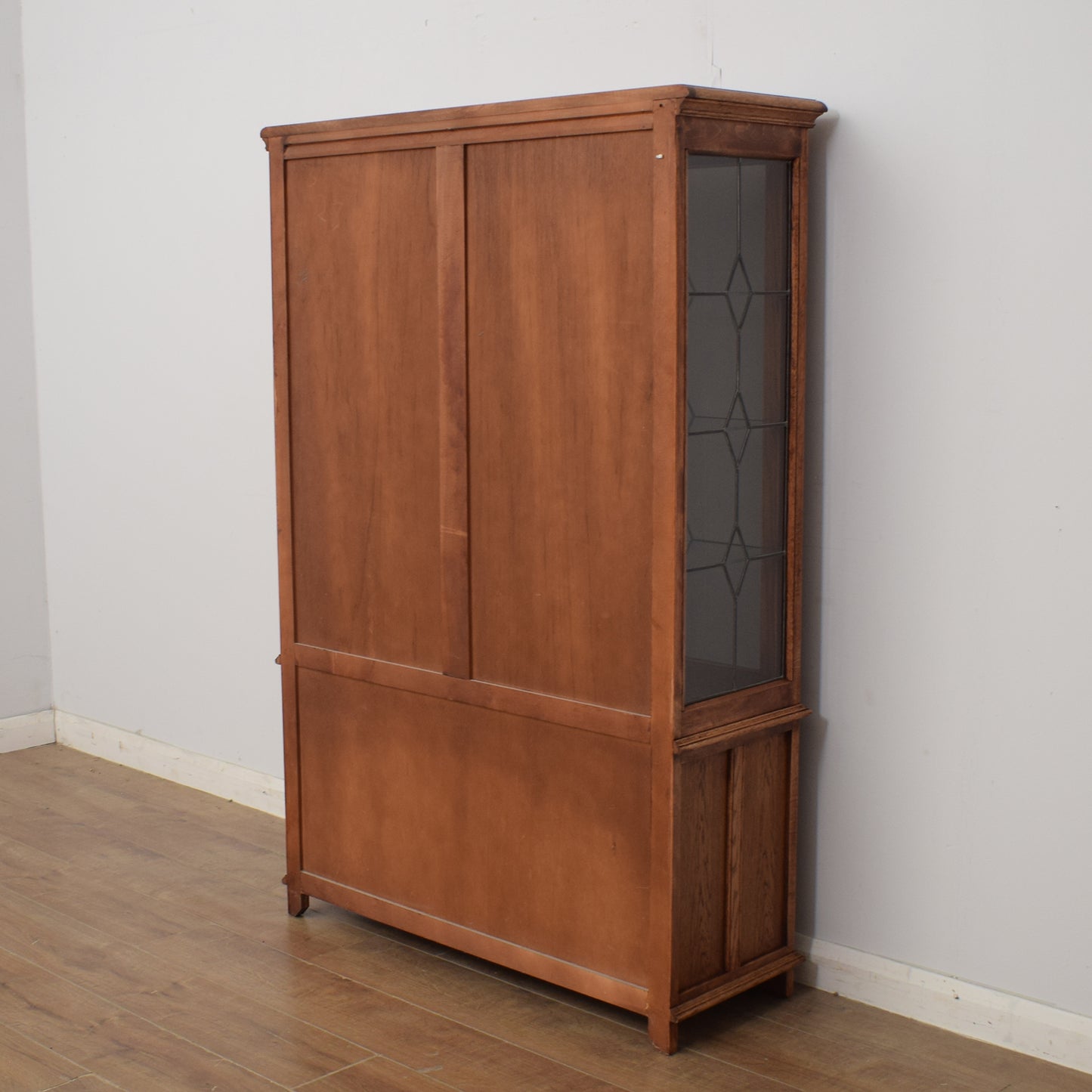 Old Charm Display Cabinet