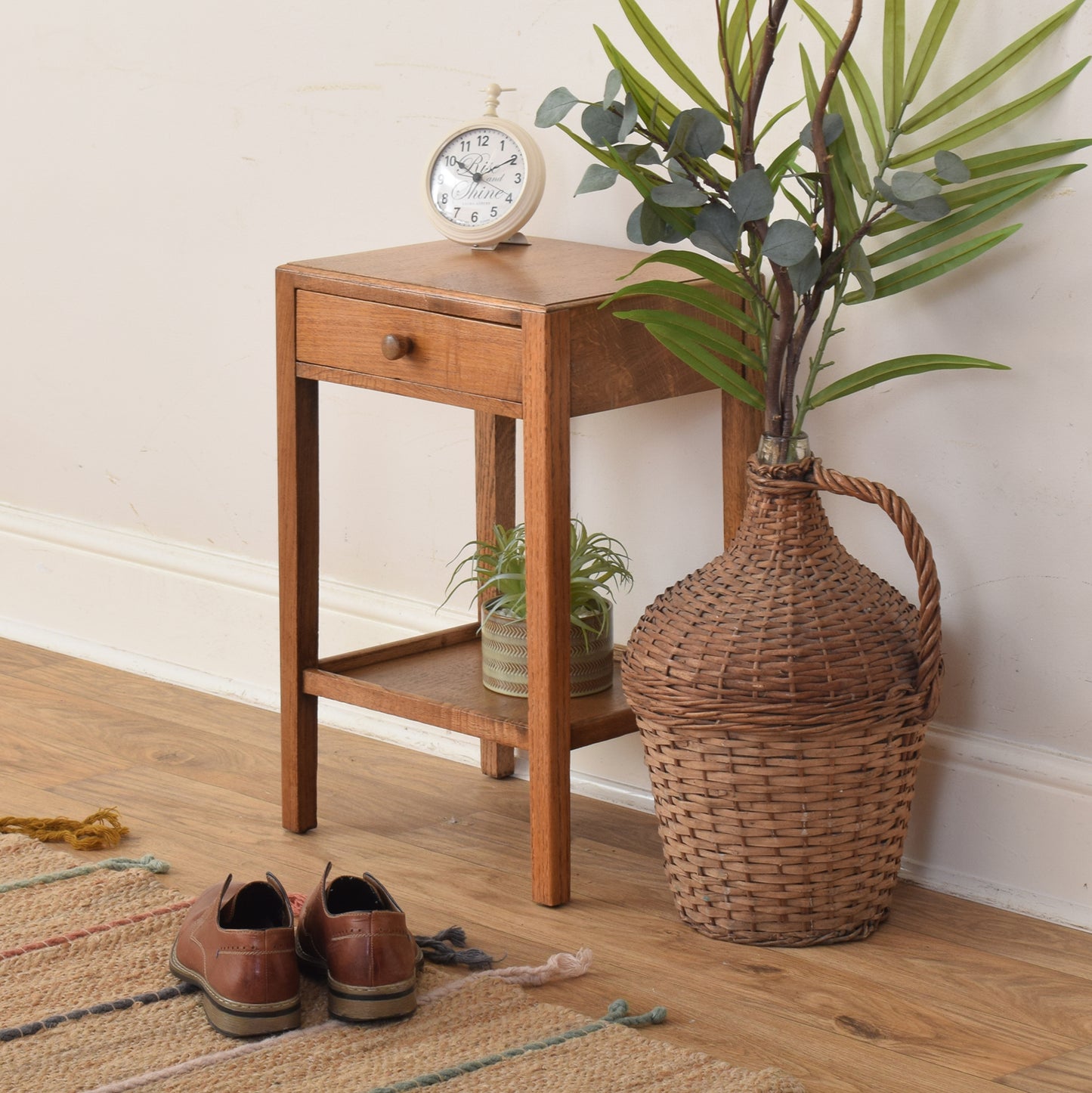 Oak Bedside