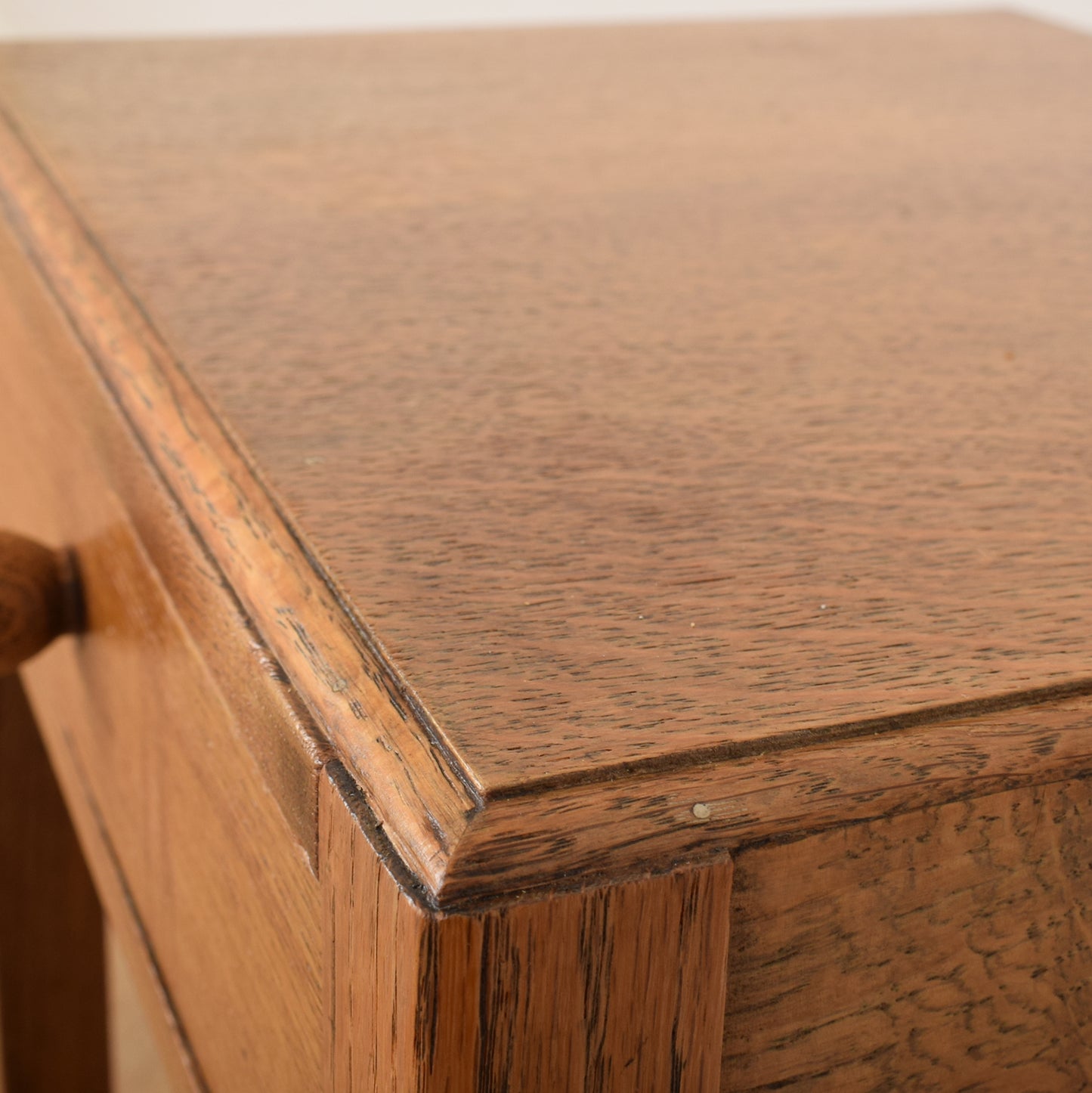 Oak Bedside