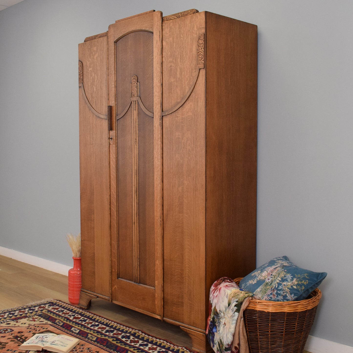 Art-Deco Style Hallrobe