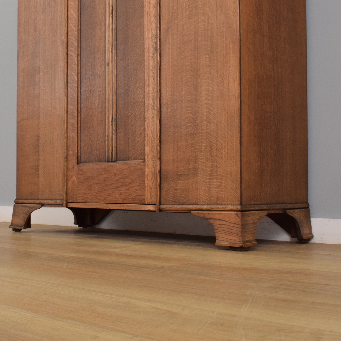 Art-Deco Style Hallrobe