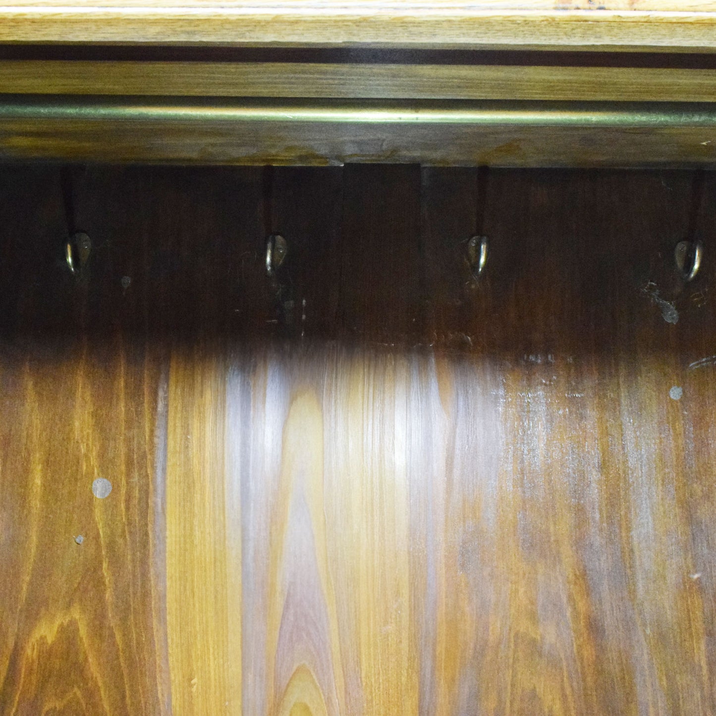 Oak Hallrobe