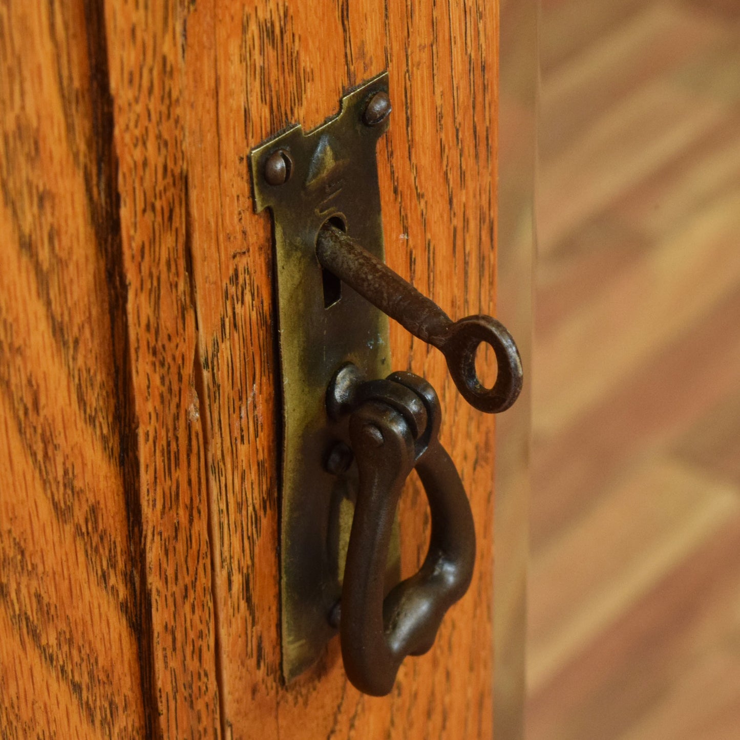 Oak Hallrobe
