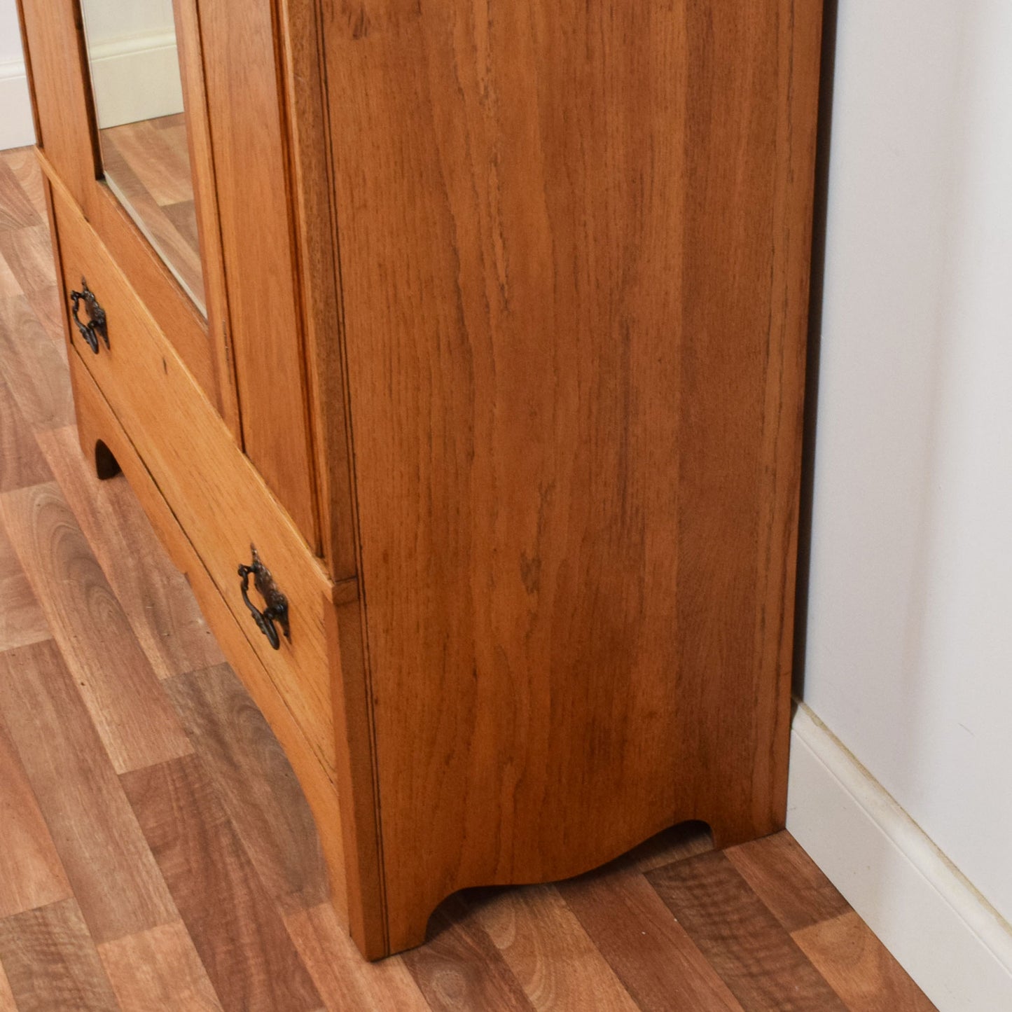Oak Hallrobe