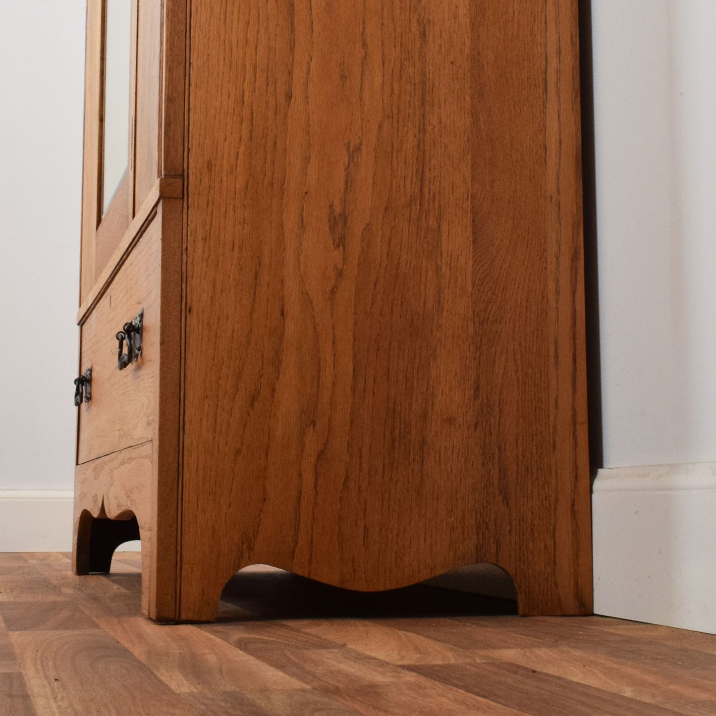 Oak Hallrobe