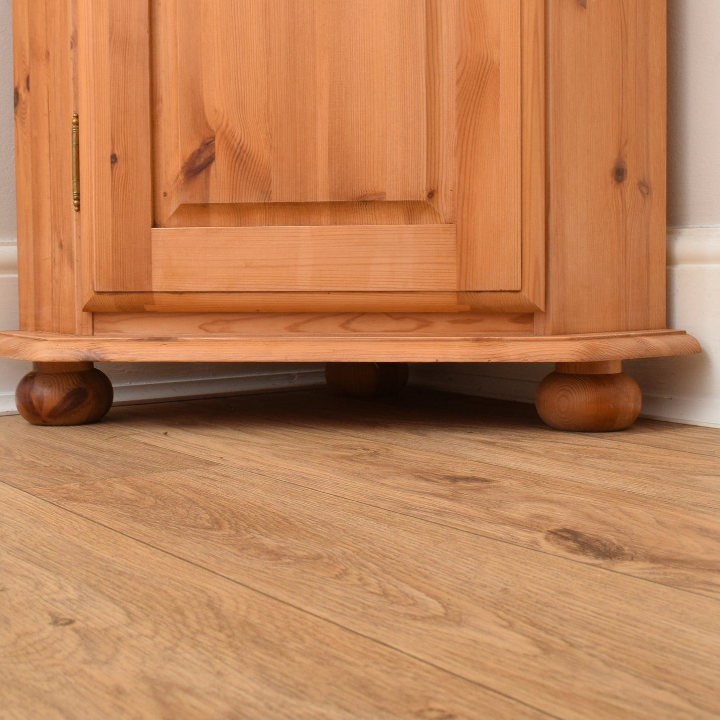Pine Corner Unit