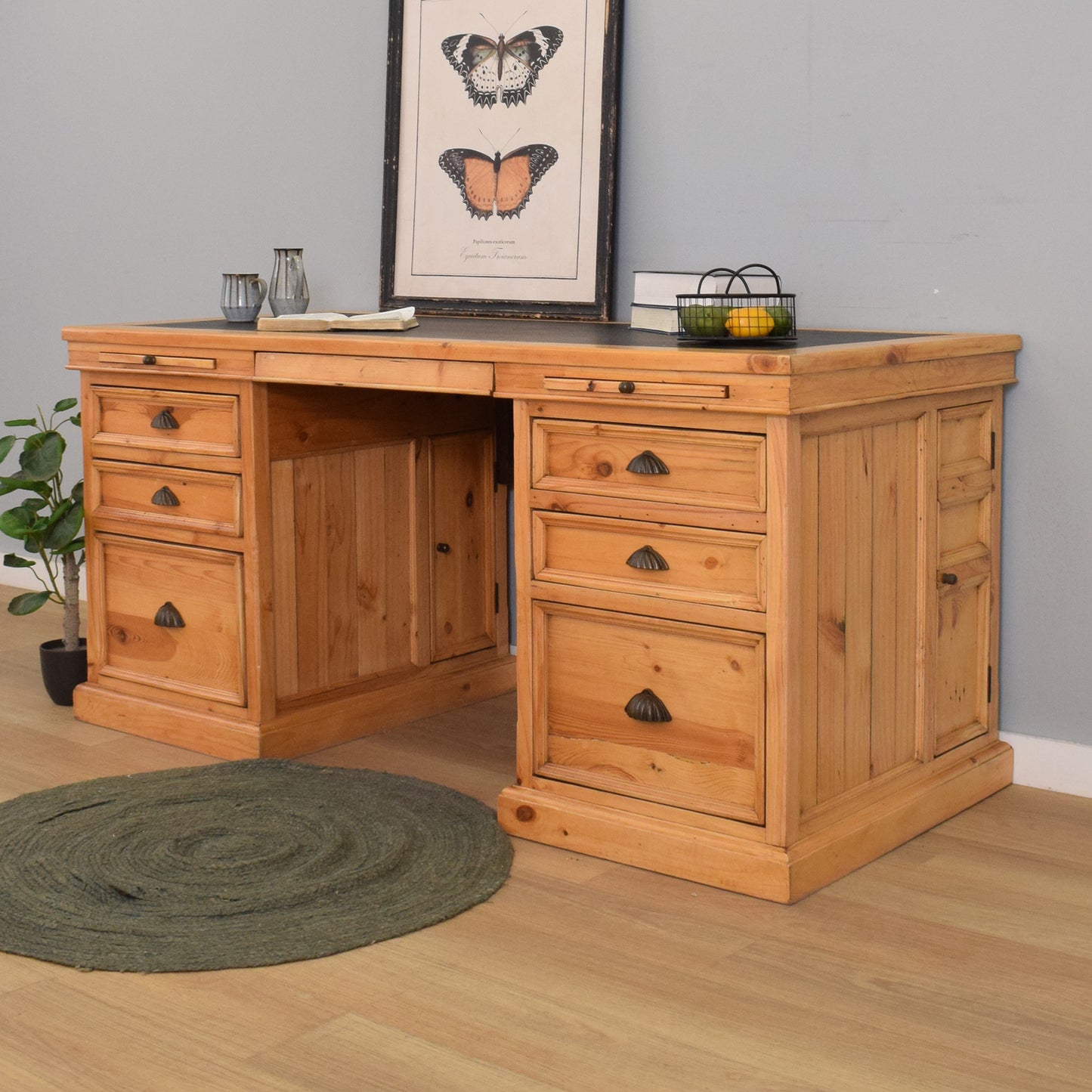Large Pine Desk