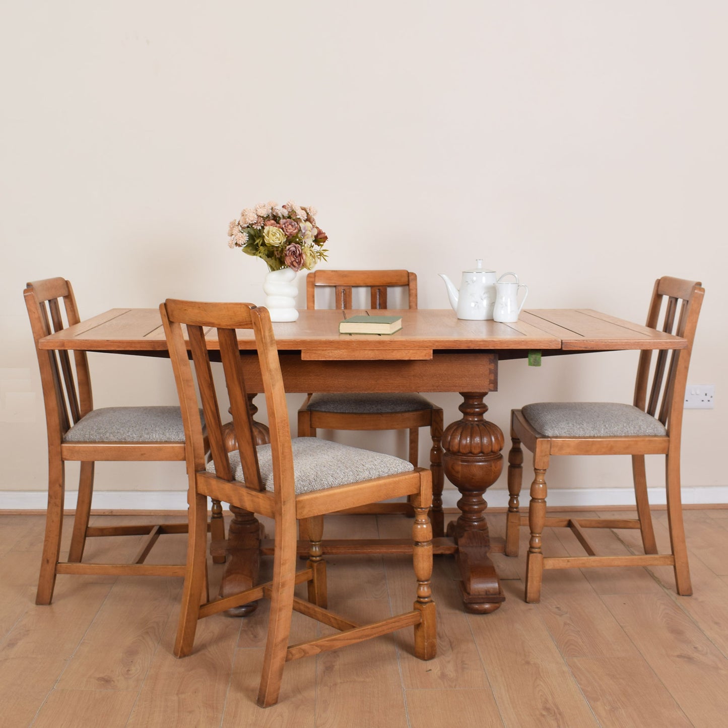 Oak Draw-leaf Dining Table & Four Chairs