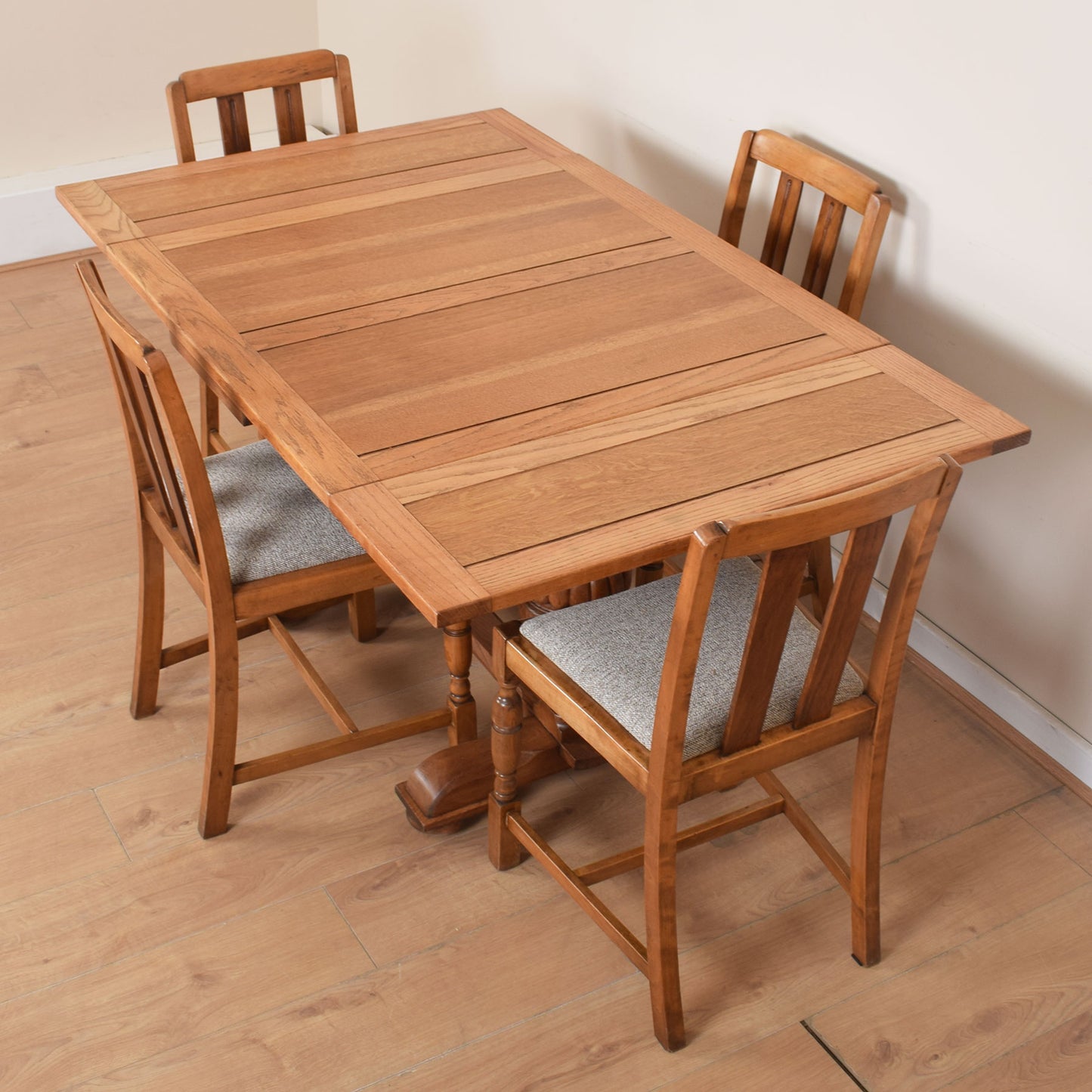 Oak Draw-leaf Dining Table & Four Chairs