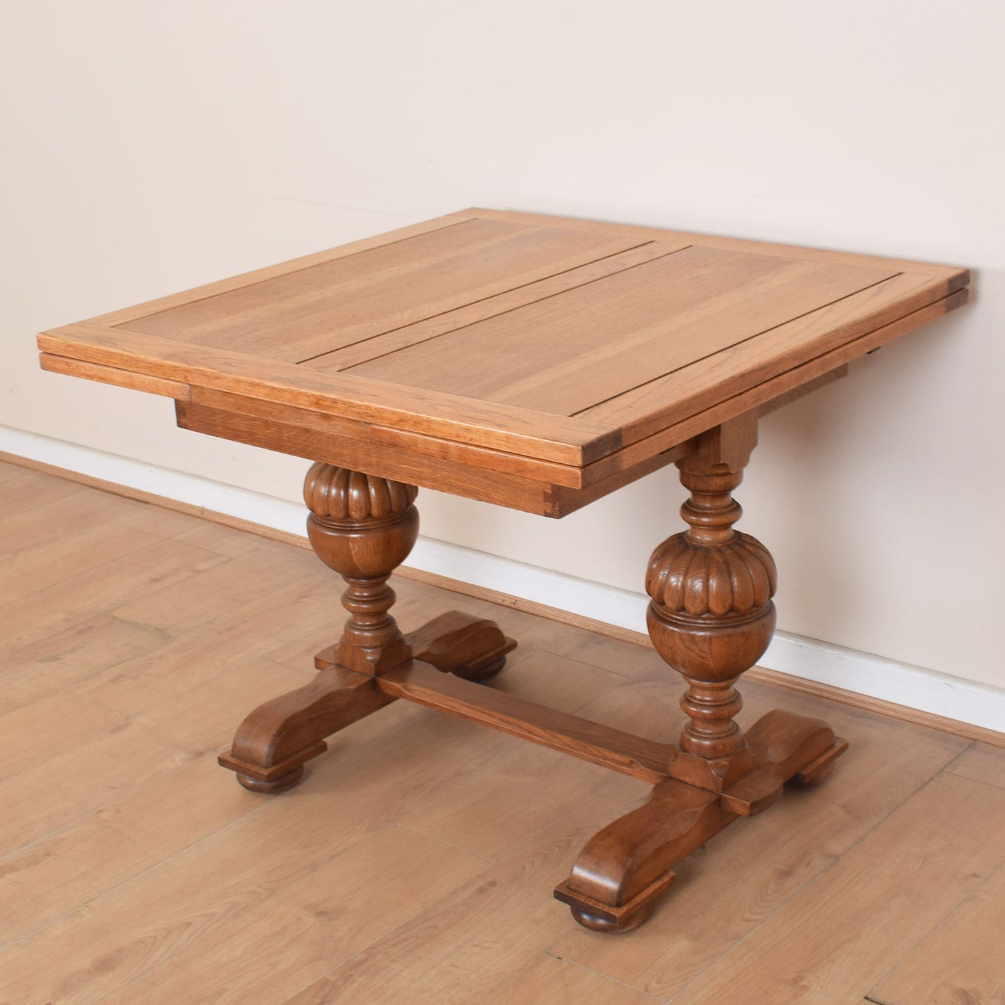 Oak Draw-leaf Dining Table & Four Chairs