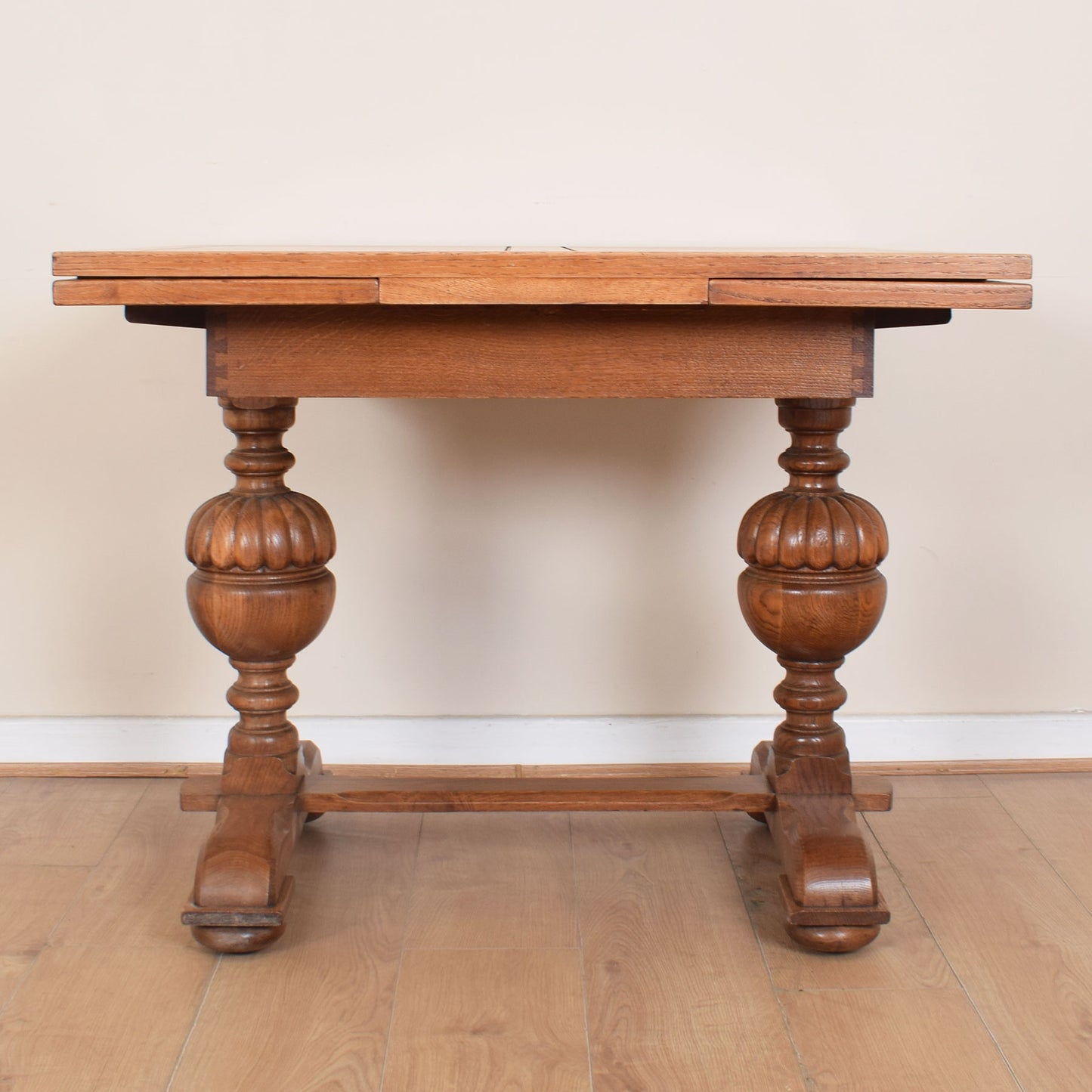 Oak Draw-leaf Dining Table & Four Chairs