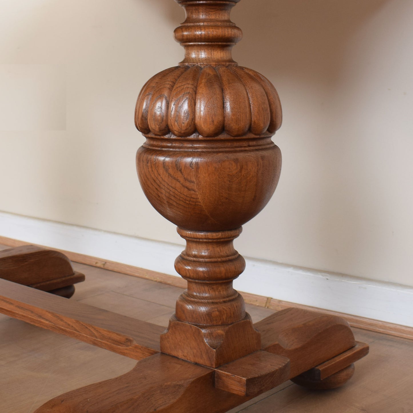 Oak Draw-leaf Dining Table & Four Chairs