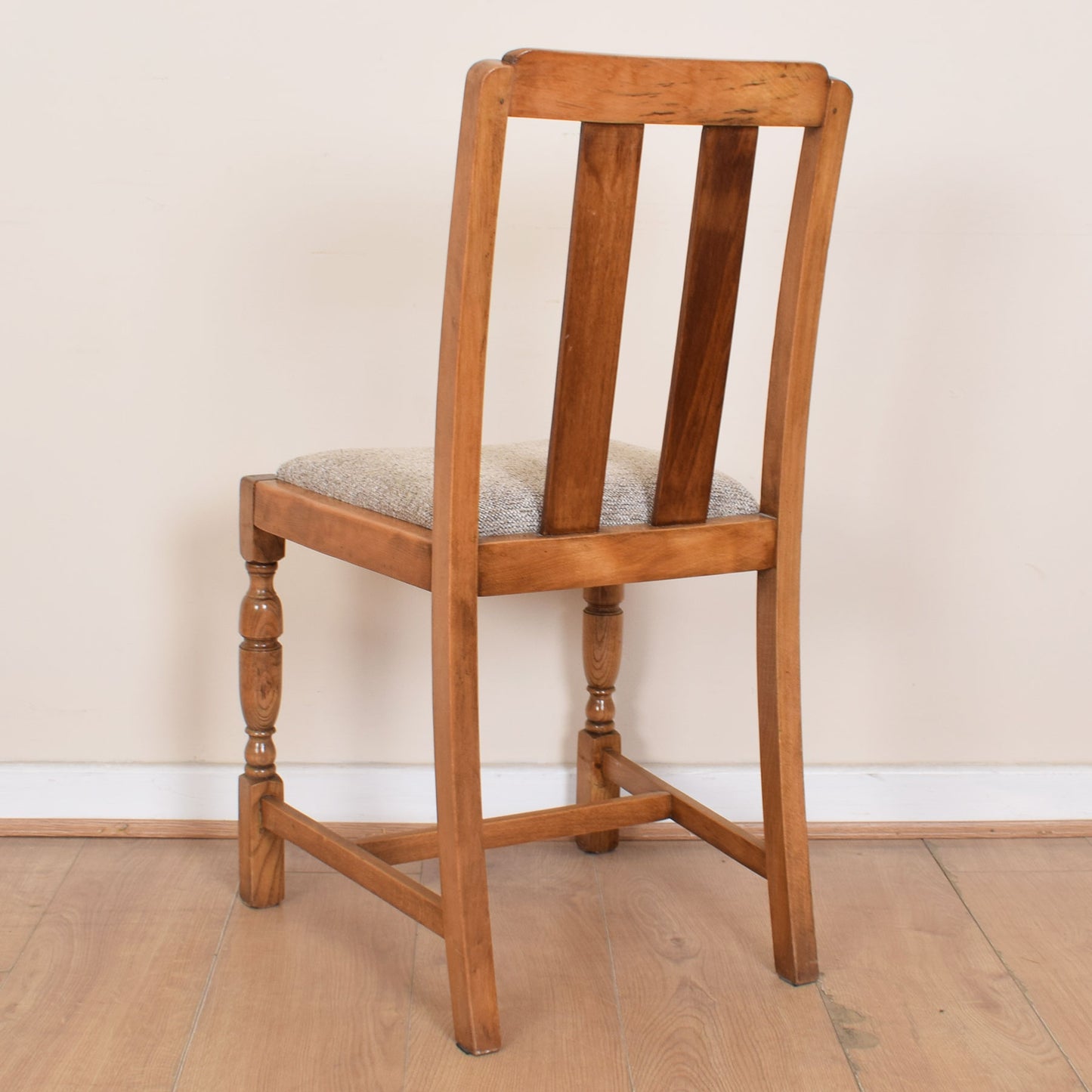 Oak Draw-leaf Dining Table & Four Chairs