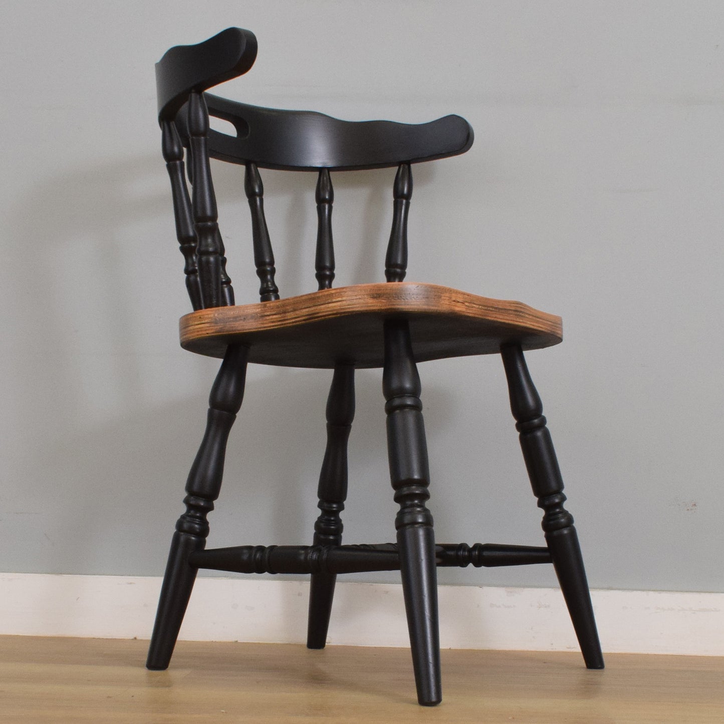 Pedestal Table and Three Chairs