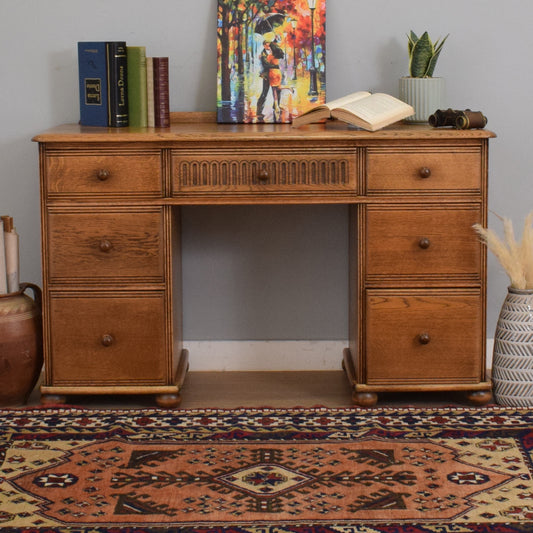 Priory-Style Dressing Table