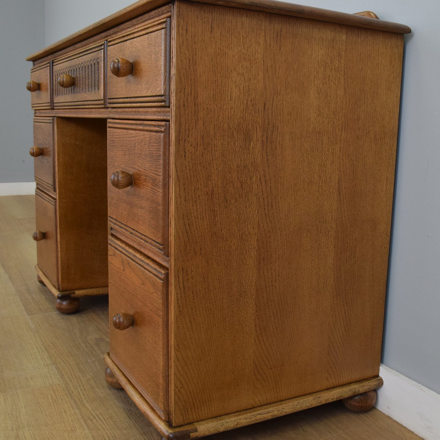 Priory-Style Dressing Table