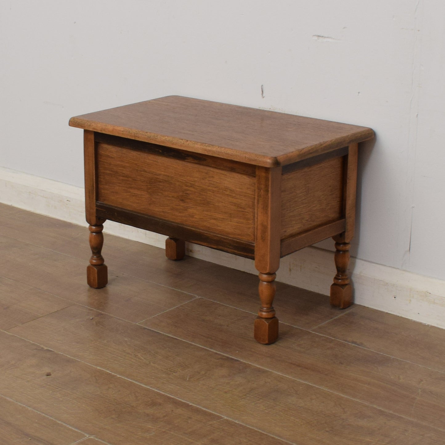 Petite Oak Storage Box