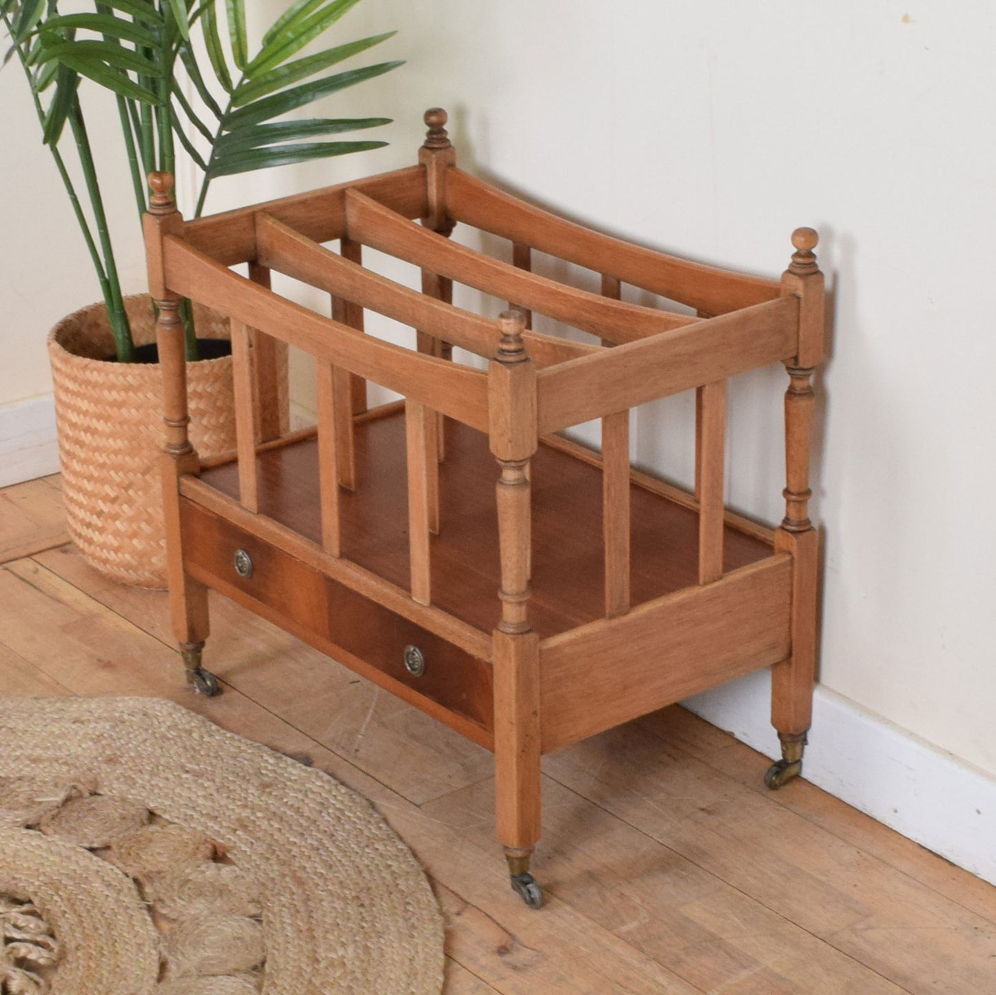 Magazine rack