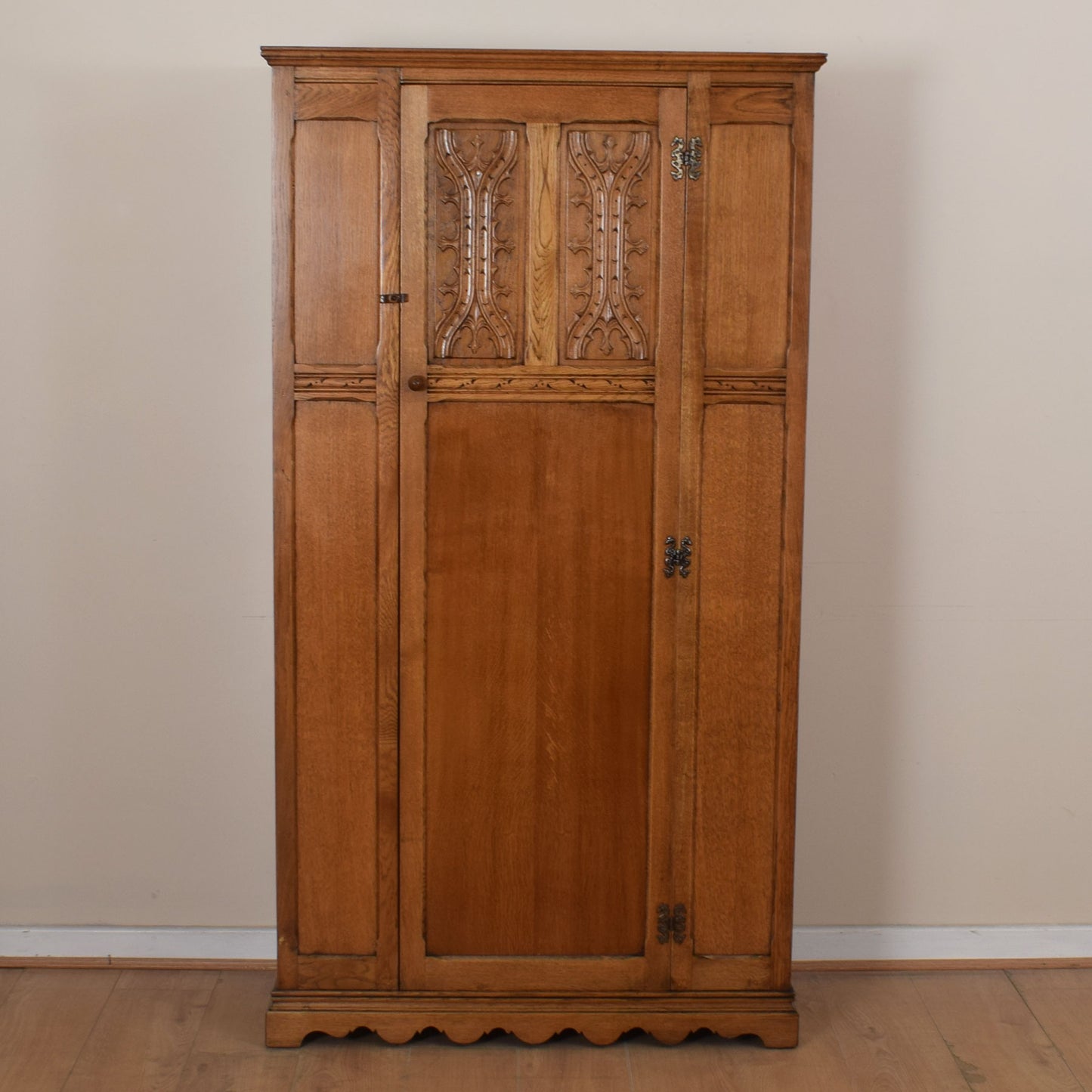 Ornate Carved Oak Hallrobe