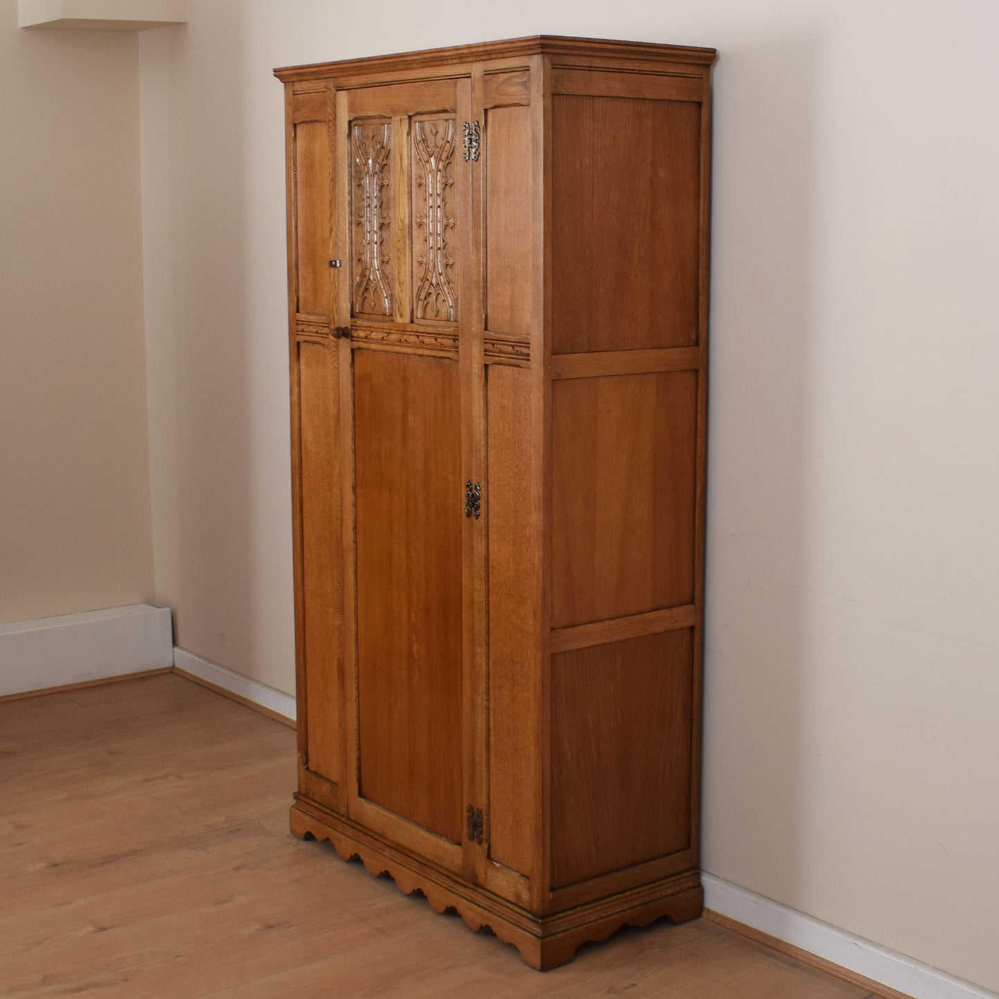 Ornate Carved Oak Hallrobe