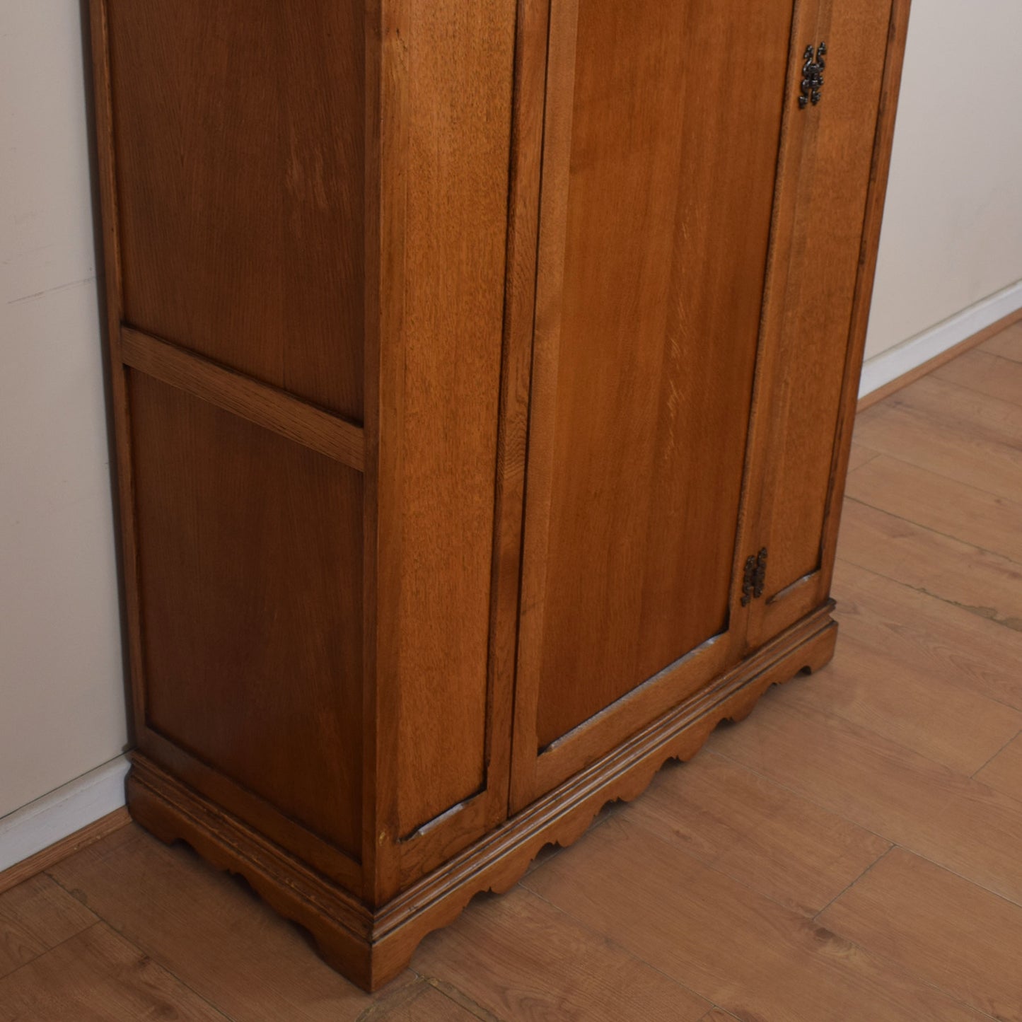 Ornate Carved Oak Hallrobe