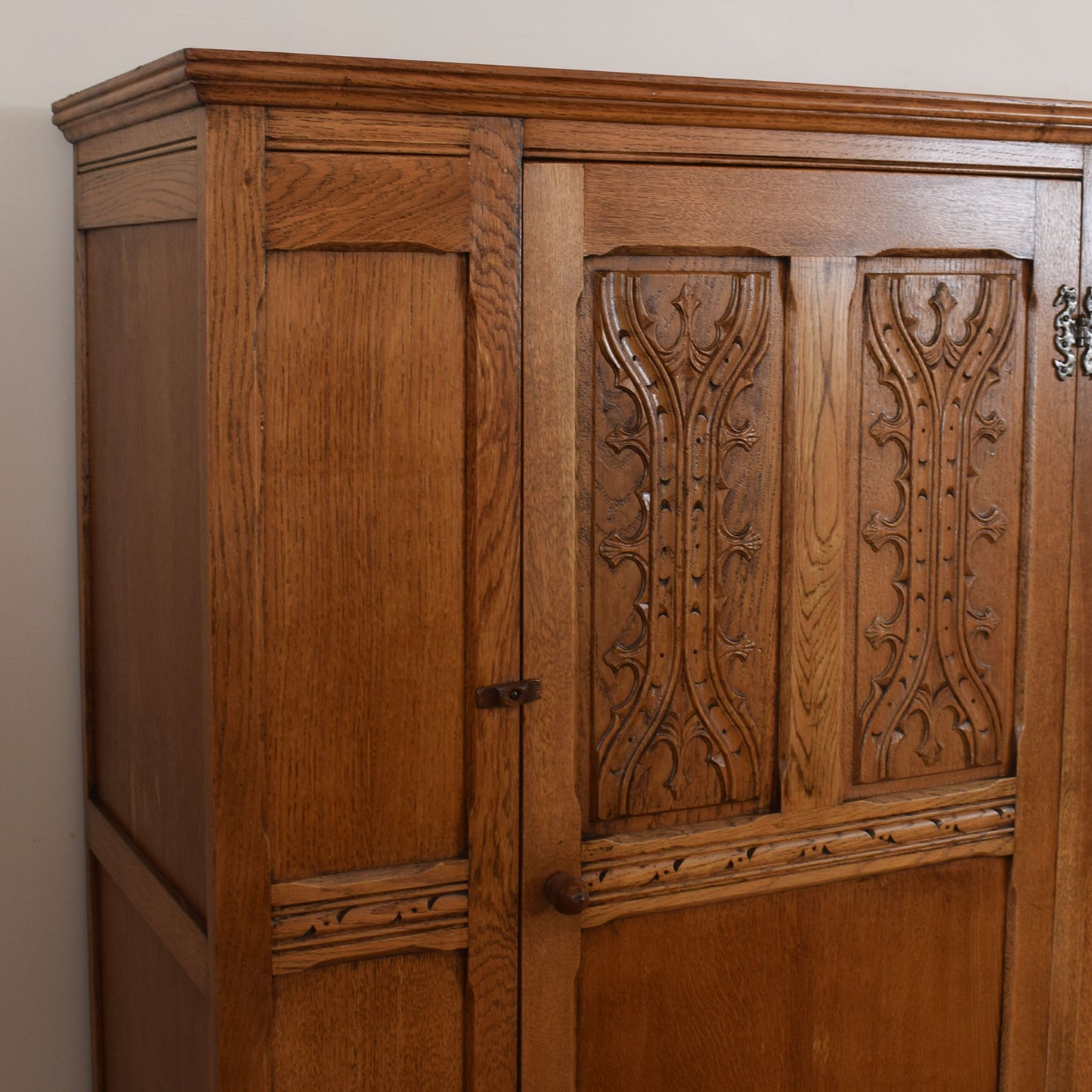 Ornate Carved Oak Hallrobe