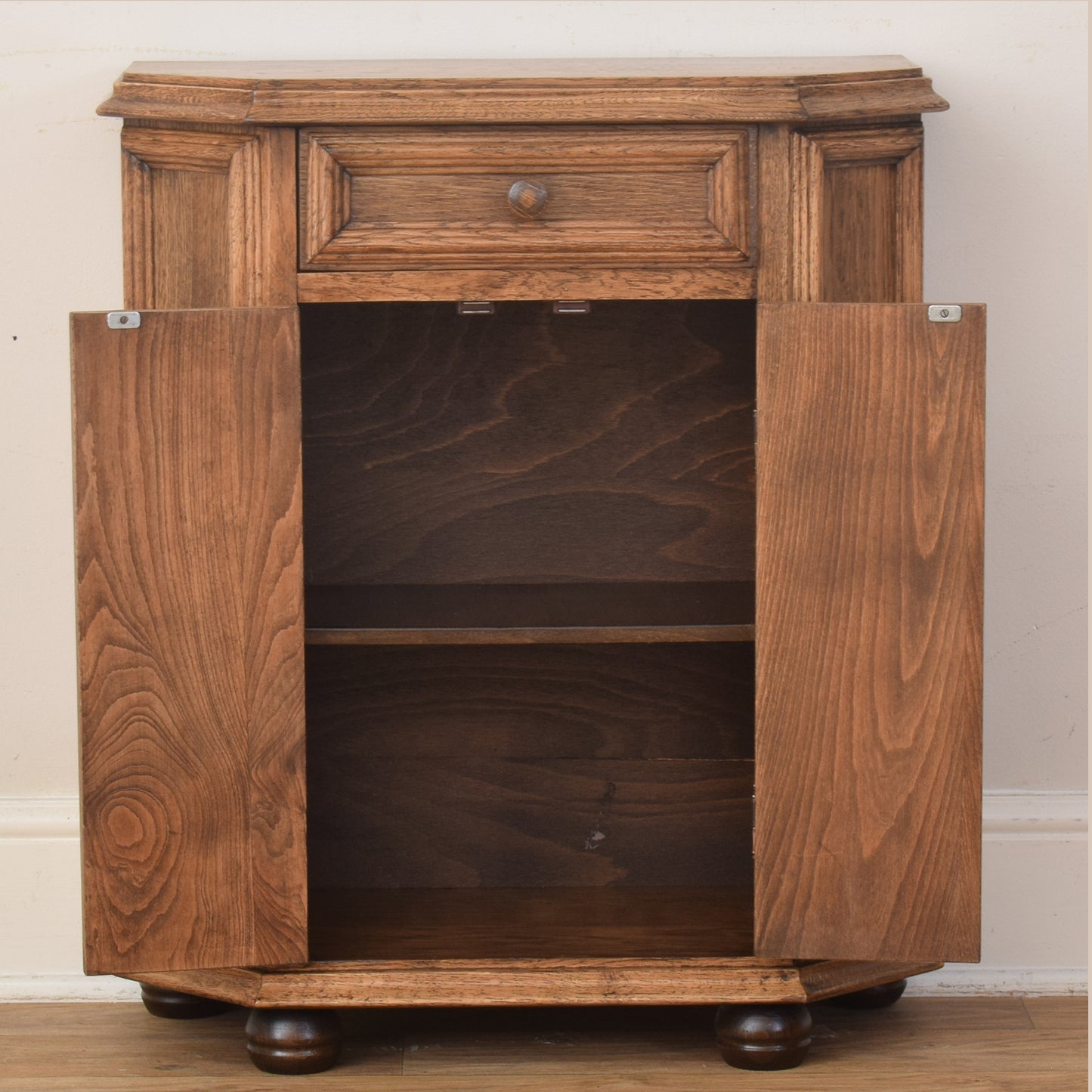 Small Oak Cabinet