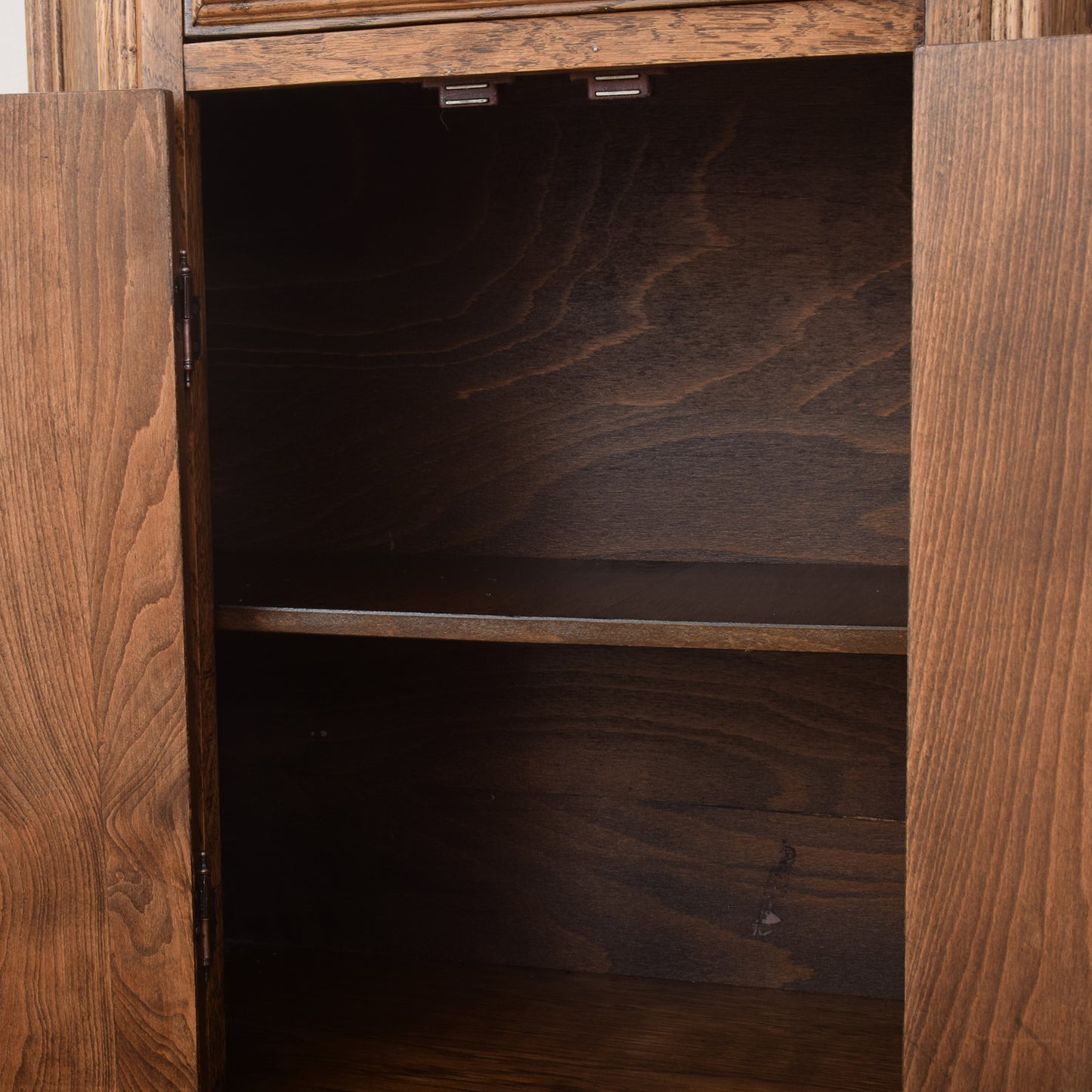 Small Oak Cabinet