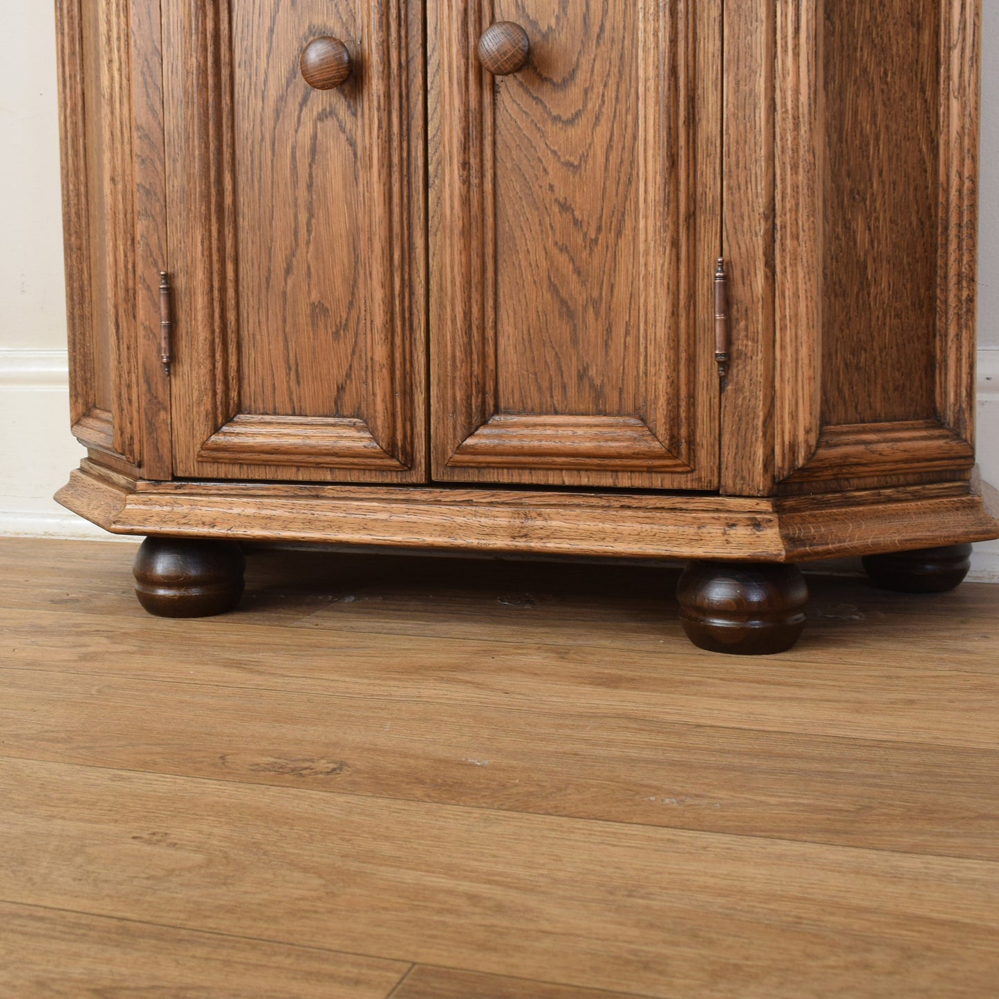 Small Oak Cabinet