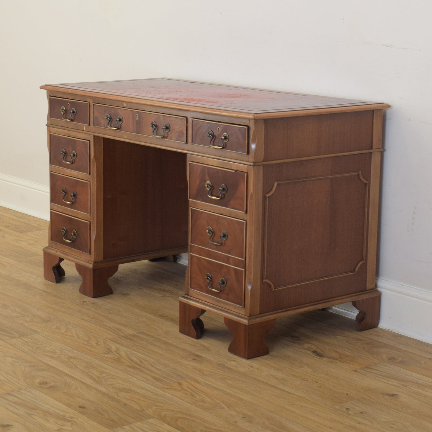 Pedestal Desk
