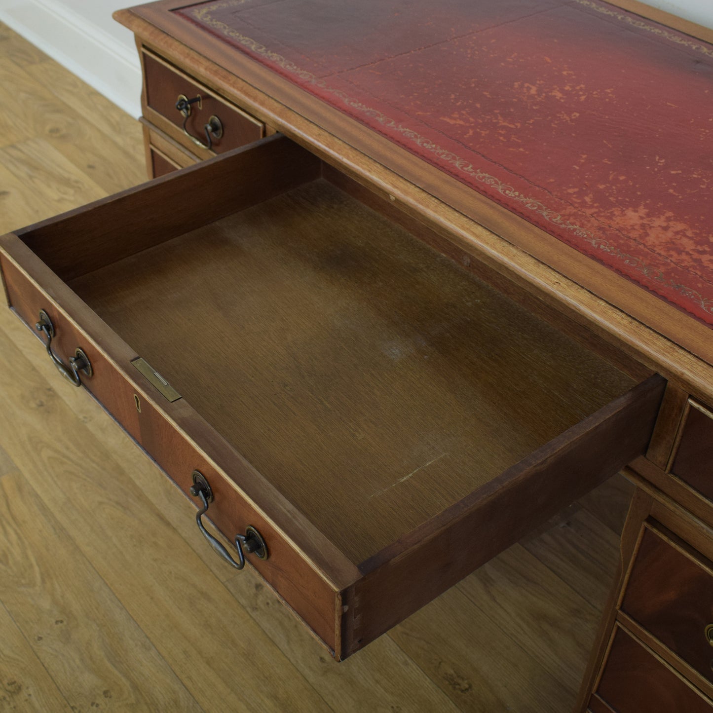 Pedestal Desk