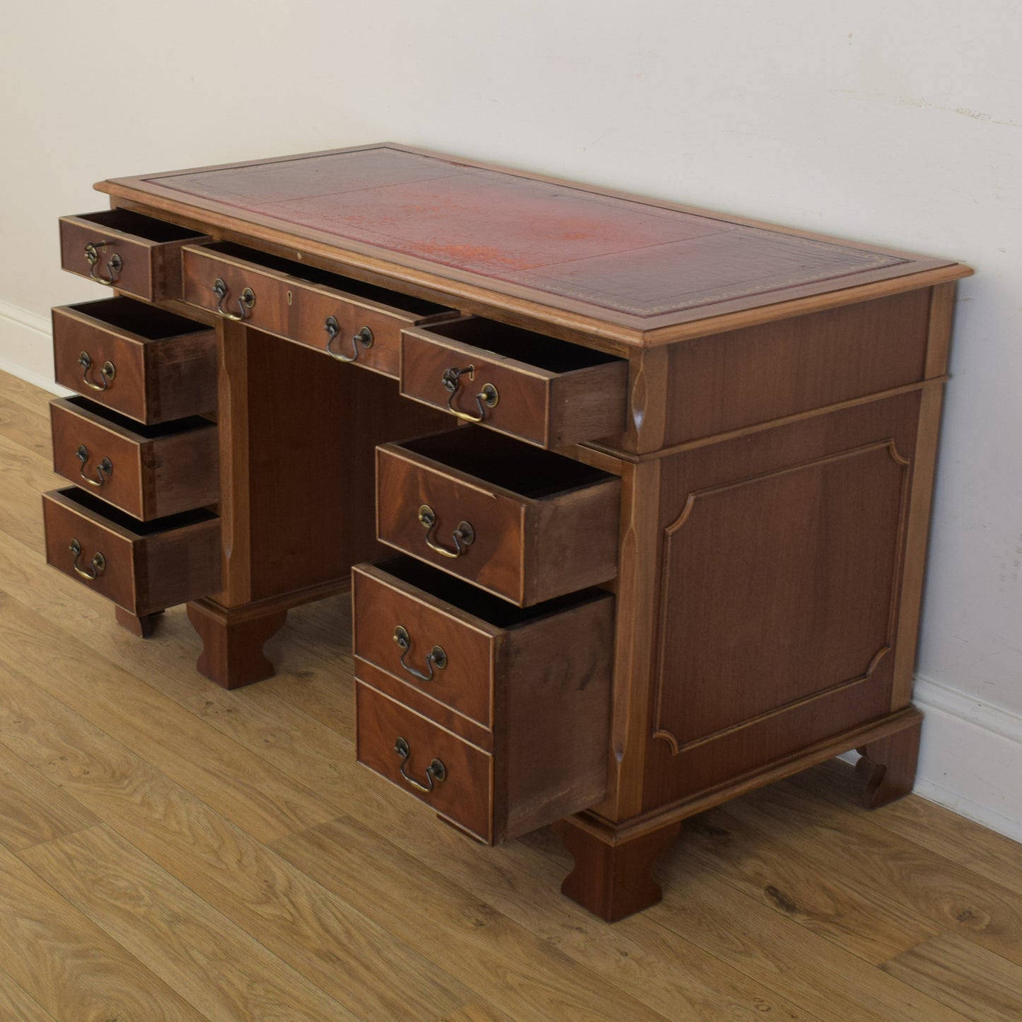 Pedestal Desk