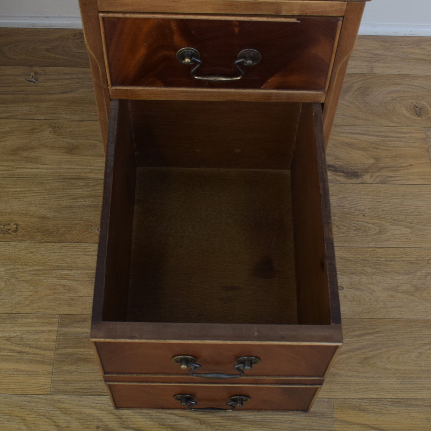 Pedestal Desk