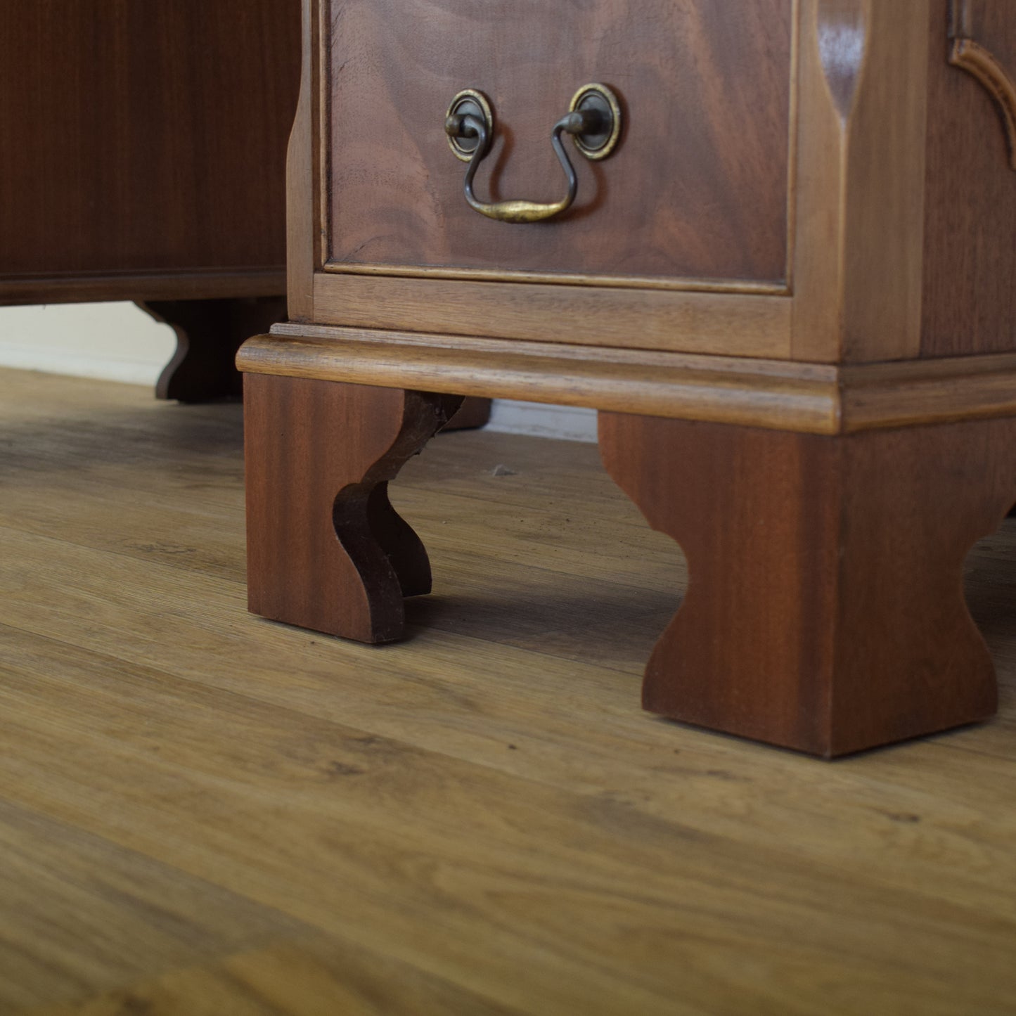 Pedestal Desk