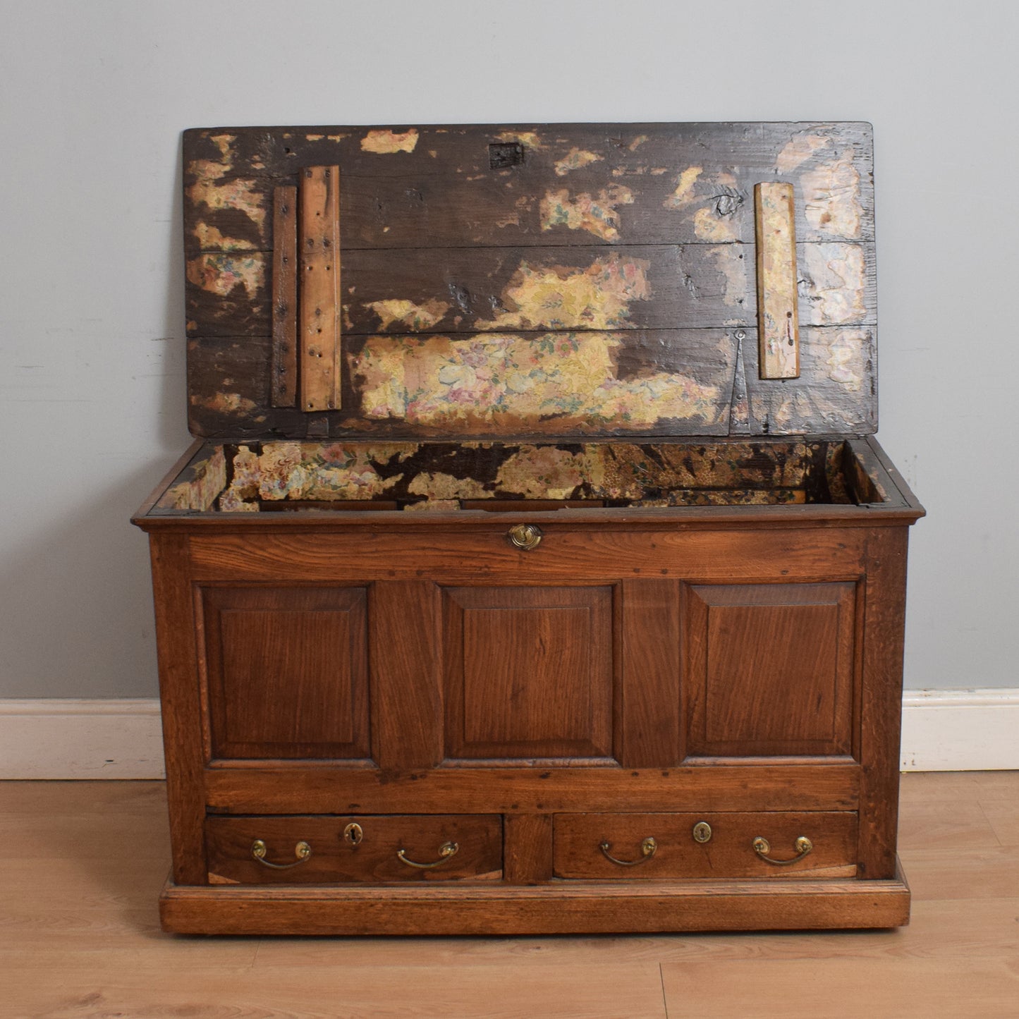 Antique Oak Mule Chest