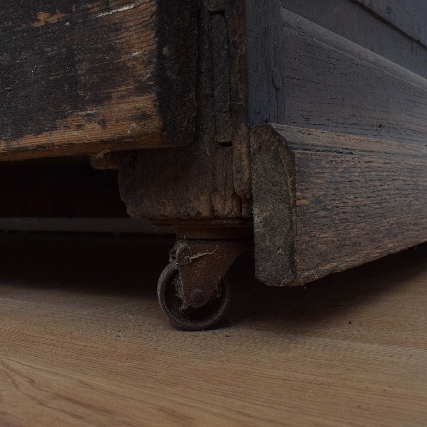 Antique Oak Mule Chest