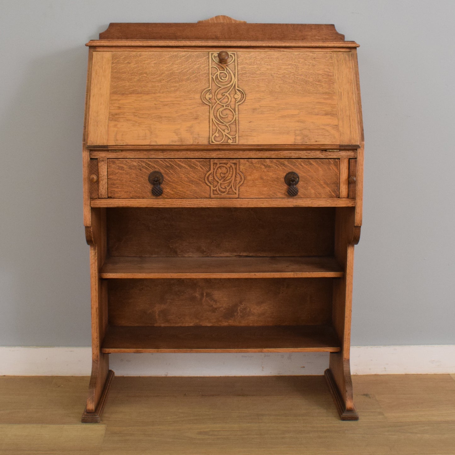 Refinished Oak Students Bureau