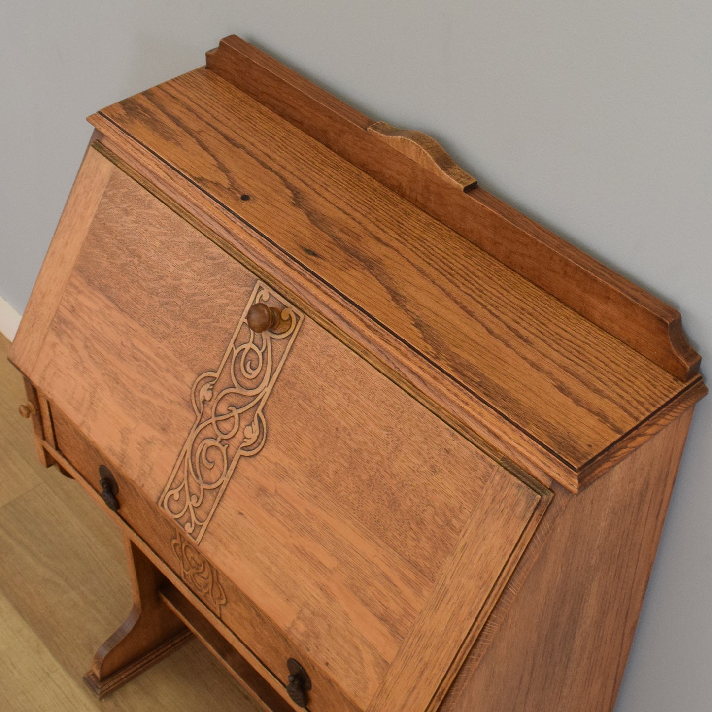 Refinished Oak Students Bureau