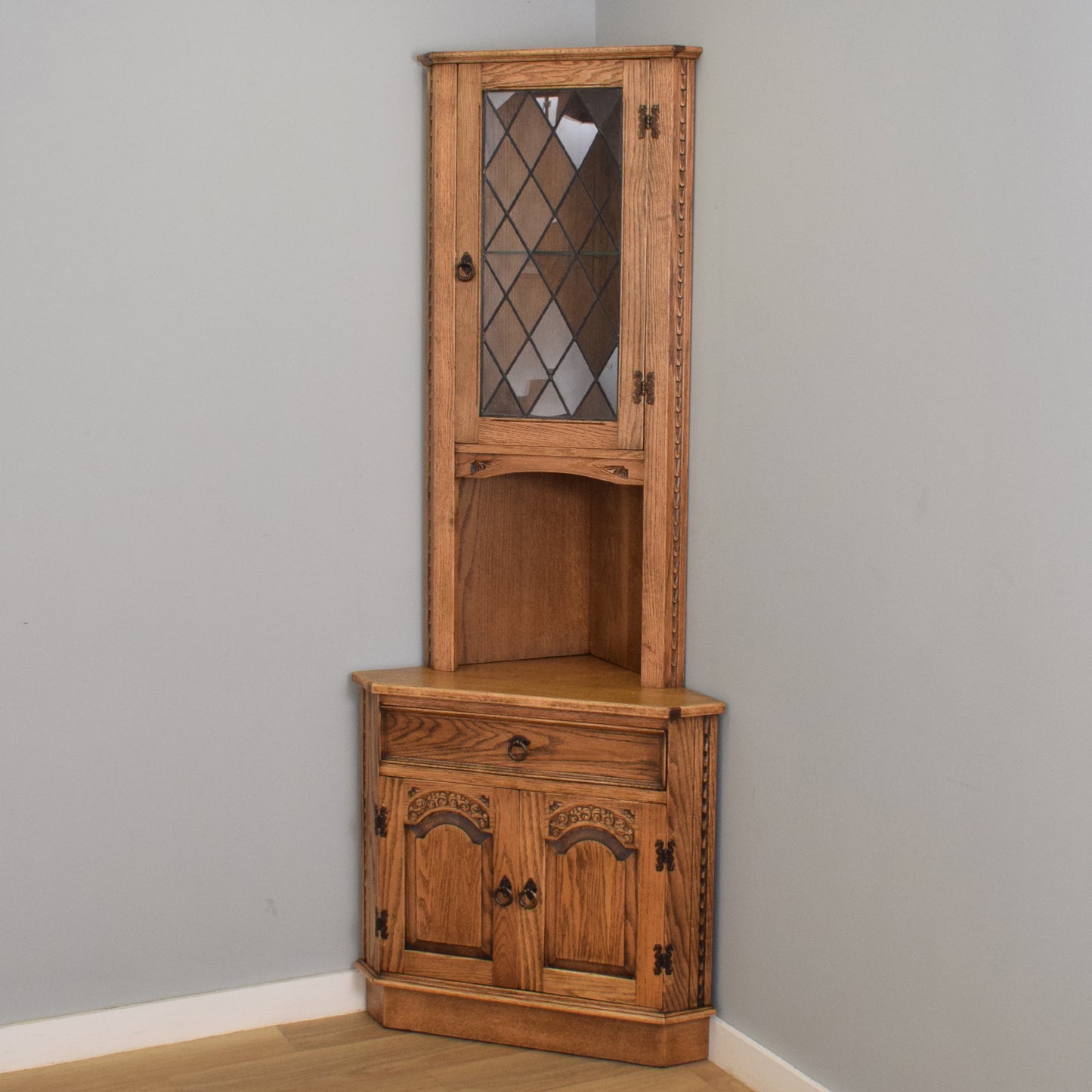 Jaycee Corner Unit