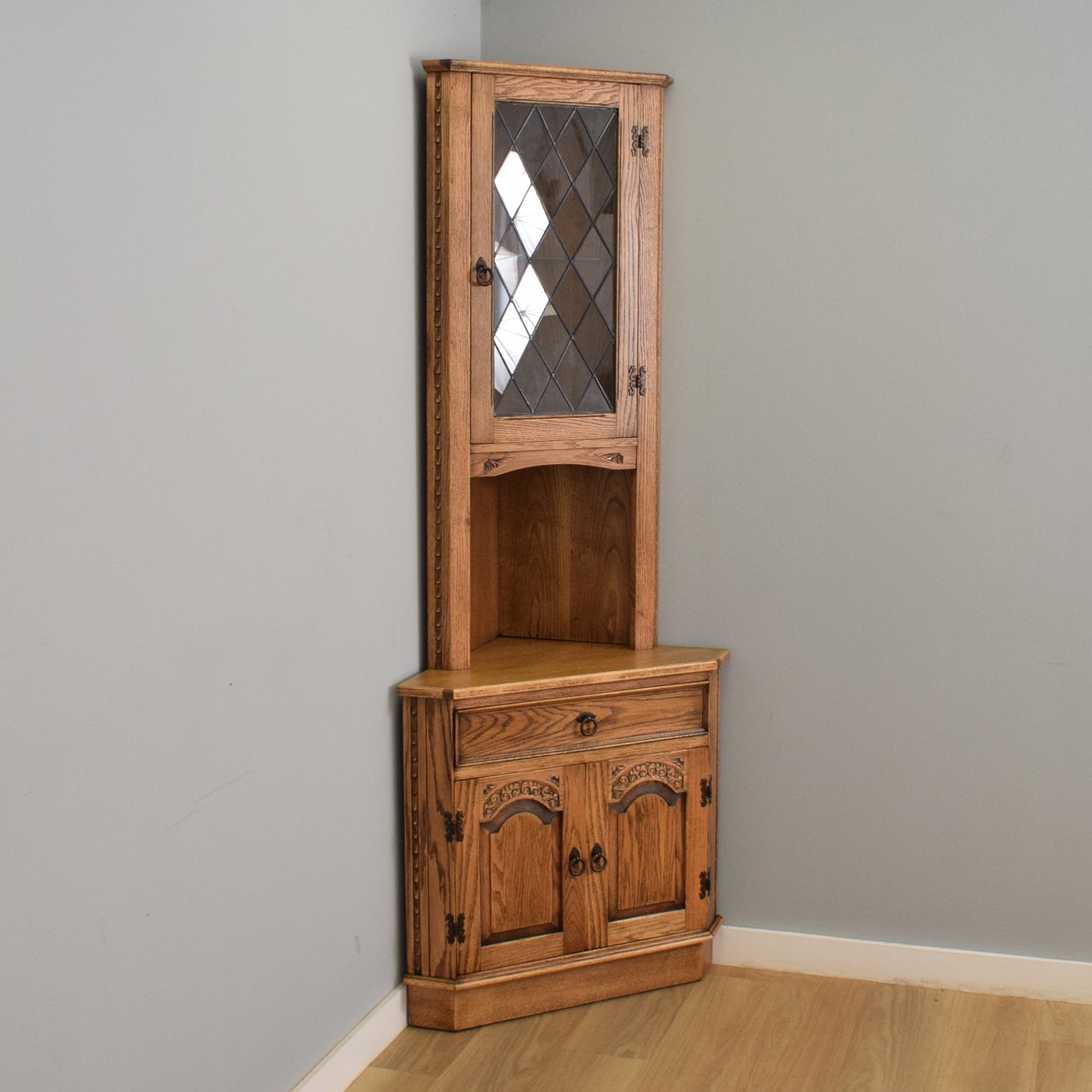 Jaycee Corner Unit